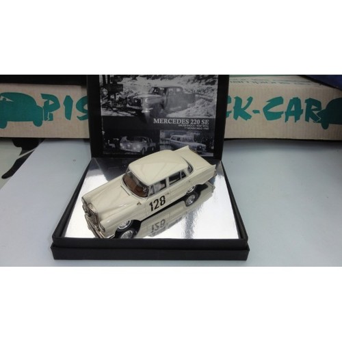Mercedes 220 blanche - mercedes, se