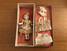 petite poupée mignonnette 16 cm Avec petit trousseau