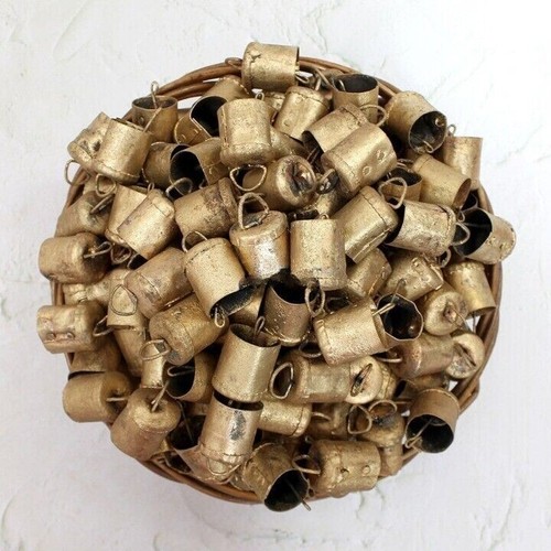 120 anciennes cloches - , de