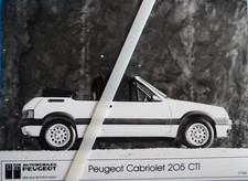 Photo presse PEUGEOT 205