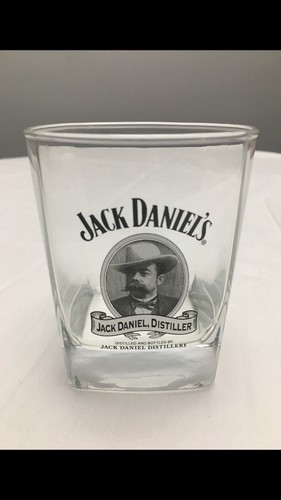 Jack daniel distiller whiskey - distiller,