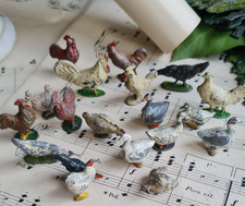 ANCIEN LOT DE 19 POULES CANARD