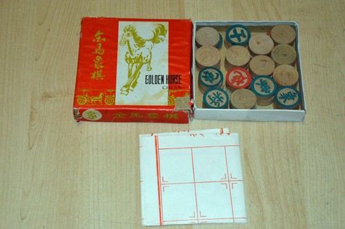 Jeu golden horse - golden, chess