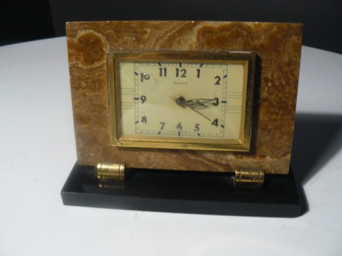Tres ancien reveil - tres,