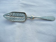 cuillère à absinthe ancienne