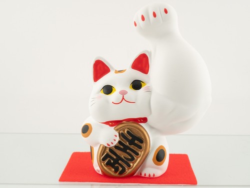 Ornement objet manekineko