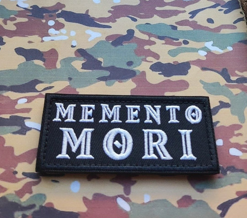 Badge memento mori - badge, l'empire