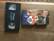 CASSETTE VIDEO VHS DOCUMENTAIRE DISNEYLAND PARIS MAGIE D UN SEJOUR REUSSI