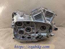 carters moteur pour Suzuki VS