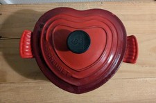 Cocotte en fonte émaillée Le Creuset Cœur – Rouge Cerise – 20 cm