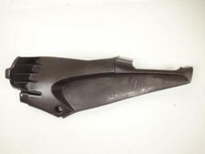 Cache latéral droit origine