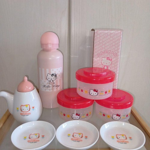 Hello kitty tupperware piece - hello,