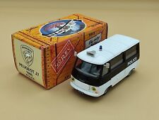 1/43 Peugeot J7 Police Nationale Blanc & Noir 1965 Norev Hachette