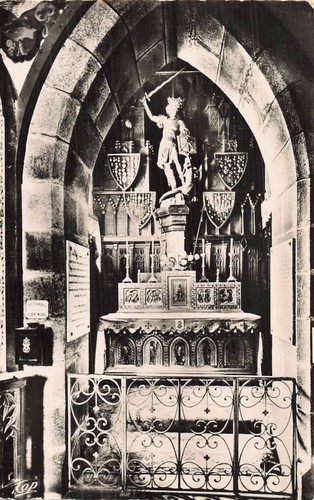 Mont saint michel statue - 50,