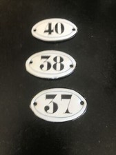 Lot de 3 plaques émaillées ovales numérotées 38 37 40 