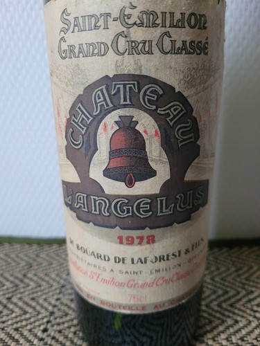 Bouteille vide château - bouteille,