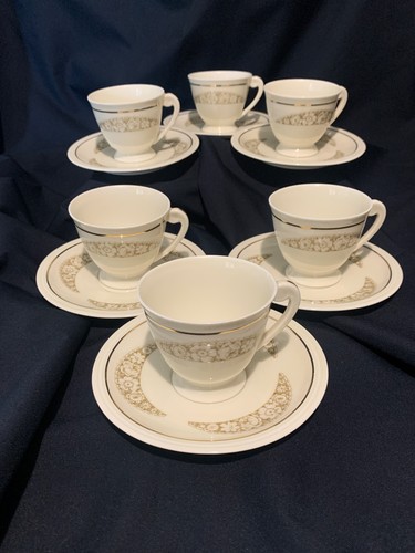 Tasses sous charles - ,