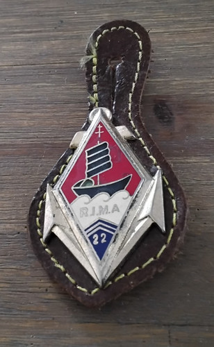Insigne pucelle militaire - insigne,