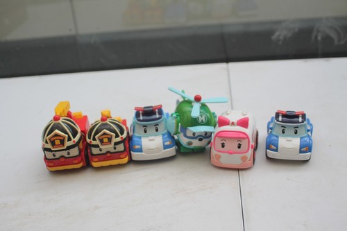 Lot figurines robocar poli - 6,