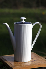 Cafetière porcelaine vintage