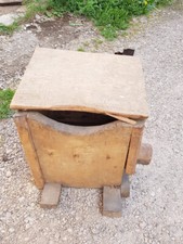 Ancien broyeur à grains