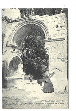 13  ARLES  ARLESIENNE