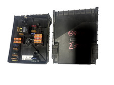 AUDI A3 S3 8P VW GOLF V SEAT ALTREA BOITE MODULE DE FUSIBLES 1K0937125