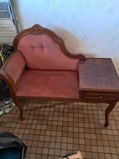 meuble banquette téléphone style Louis XV , velours clouté 