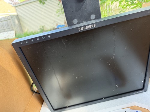 Samsung syncmaster 940bw - syncmaster,