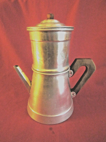 Ancienne cafetière aluminium - ancienne,