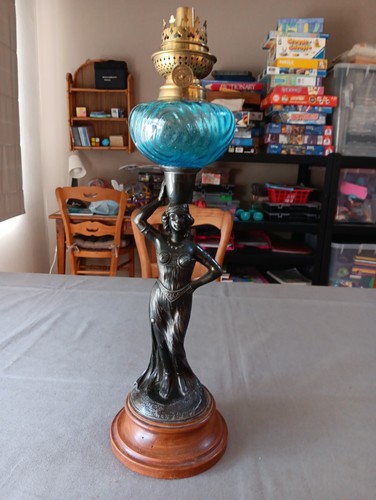 Lampe pétrole époque - pétrole, art