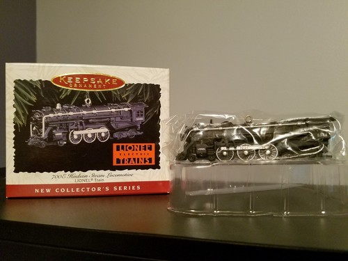 Hallmark ornament 700e hudson - 700e,
