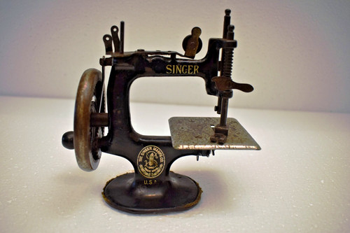 Antique singer mini jouet - singer,