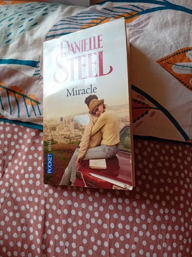 Livre miracle - un, miracle"
