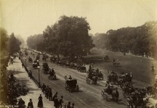 United Kingdom London busy