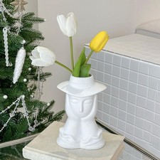 Vase en résine en forme de