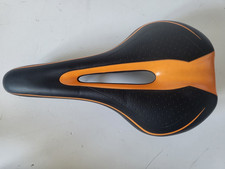 Selle de vélo VTT 270 mm Noir et orange