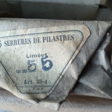  Serrure De Pilastres  Ancienne  Neuve  De Stock 