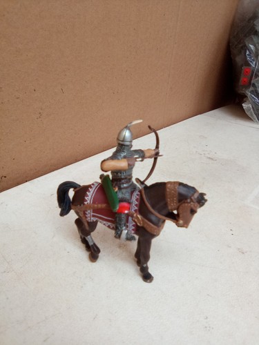 Cavalier moyen âge - 1, en