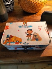 BOITE LE MANEGE ENCHANTE AVEC