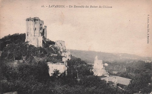 Lavardin ruines chateau - lavardin,
