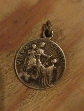 Médaille Religieuse Ancienne