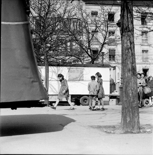 Paris 1950 jeux fillettes - 1950,