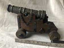 Superbe reproduction canon de galion espagnol Marina Real XVIII, bois et métal