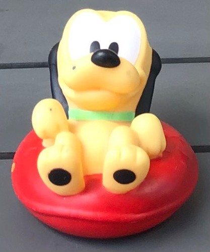 Pouet pluto sur une - pouet,