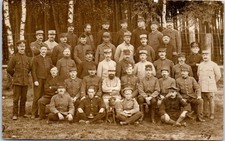 MILITARIA 14/18 CARTE PHOTO - prisonniers de plusieurs nations