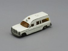 Voiture Mercedes blanche ambulance - MiniJet Norev 318977