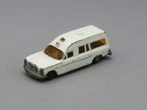 Voiture mercedes blanche - voiture,