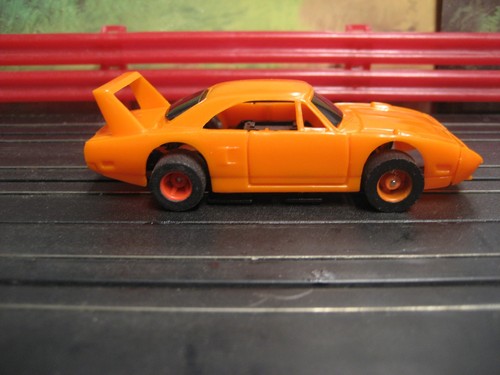 New tyco scale slot - new,