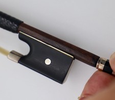 Archet monté argent avec